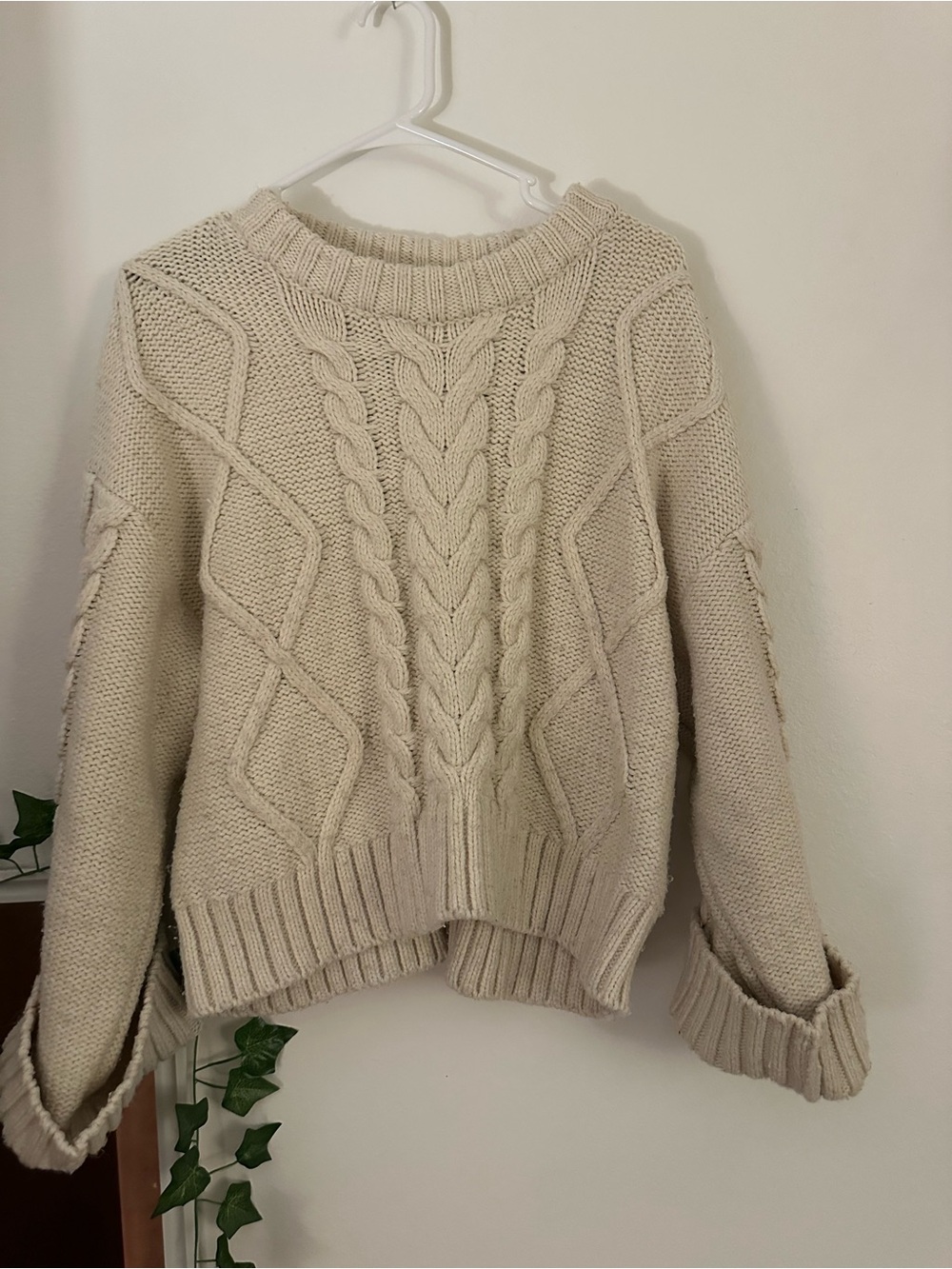 H&M Cable Knit Crewneck Sweater - Cream